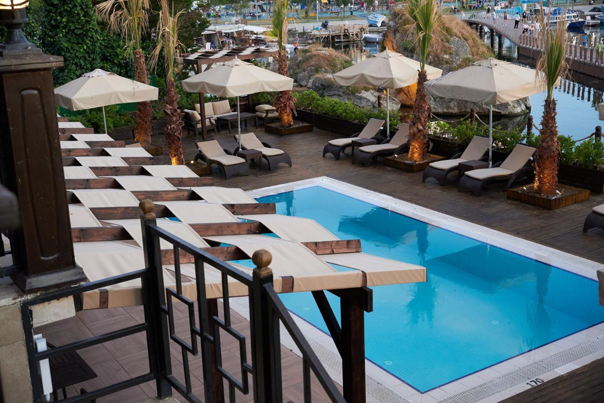 Phellos Suites Boutique Hotel ซิเล ภายนอก รูปภาพ