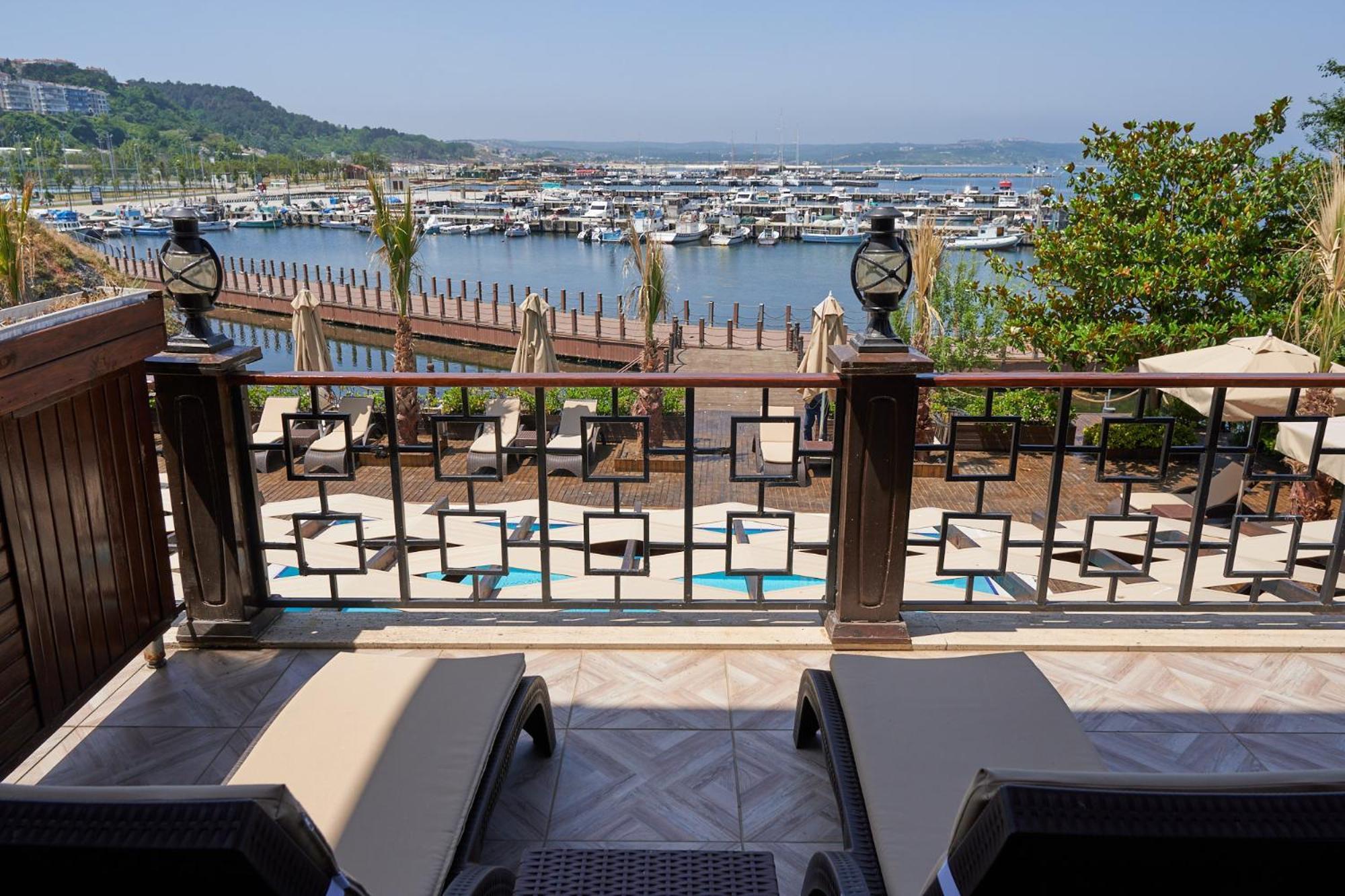 Phellos Suites Boutique Hotel ซิเล ภายนอก รูปภาพ
